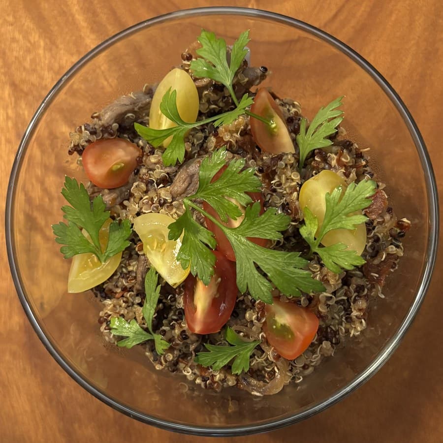 Quinoa, bœuf et tomates